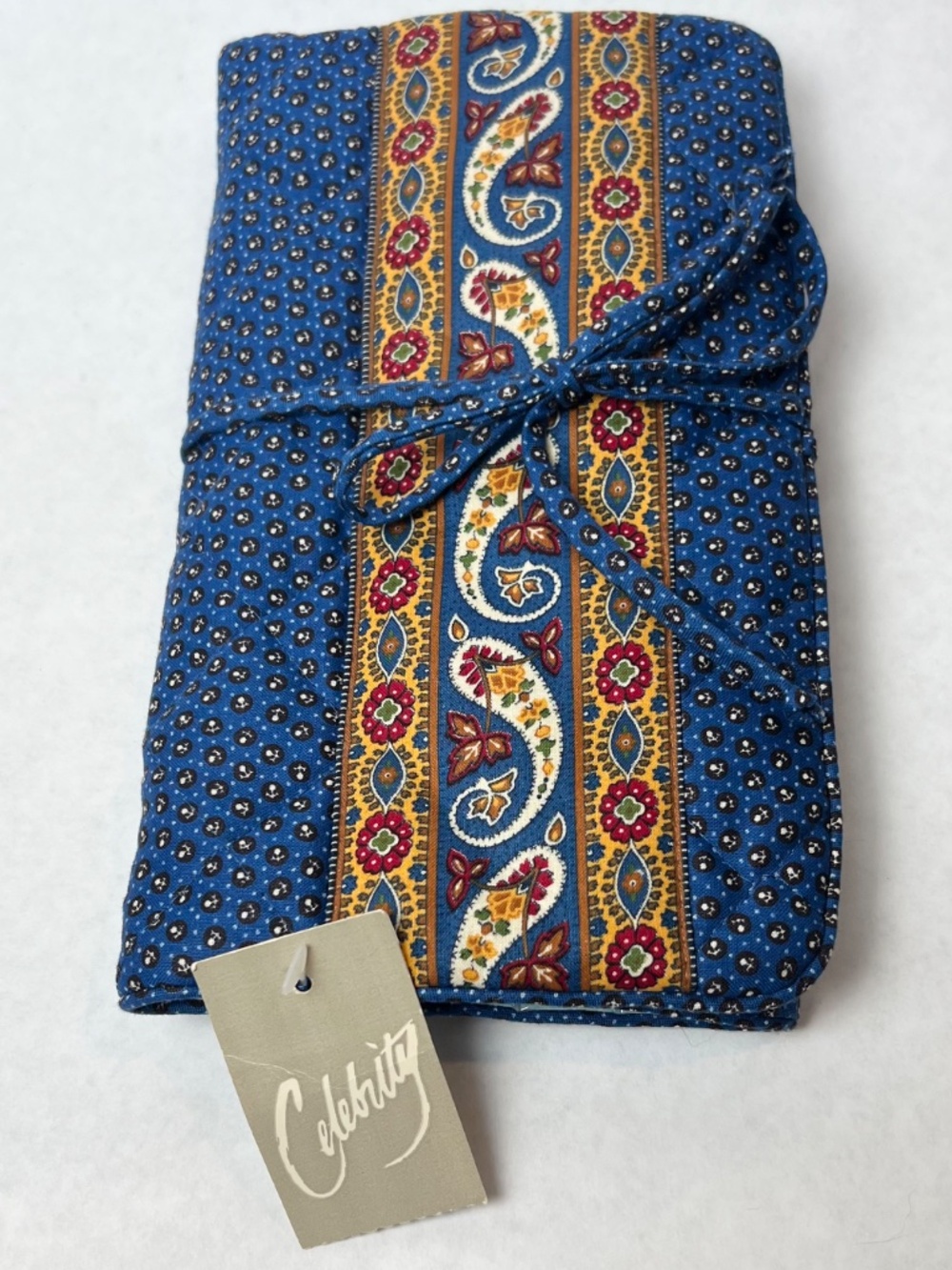 Celebrity 2-Piece Travel Set Blue Paisley Jewelry Roll and Cosmetic Bag NWT - Picture 3 of 9